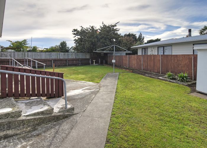  at 4/6 Raglan Street, Lansdowne, Masterton