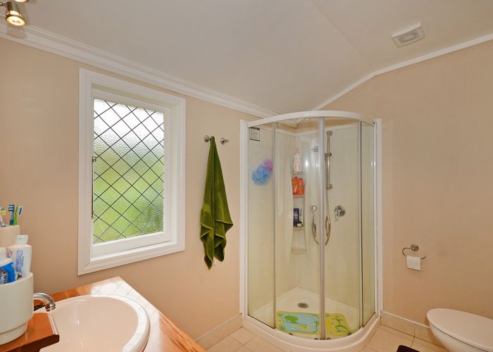  at 1 Roseveare Grove, Te Marua, Upper Hutt