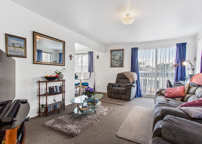  at 5 Joshua Place, Weymouth, Auckland