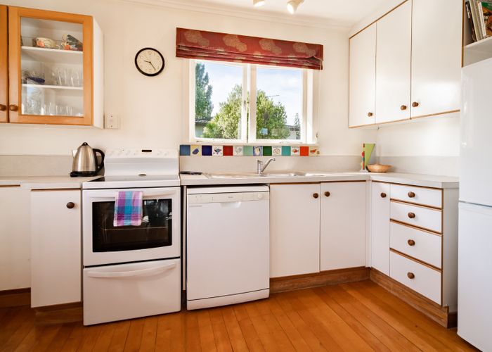  at 26 Avonleigh Road, Green Bay, Auckland