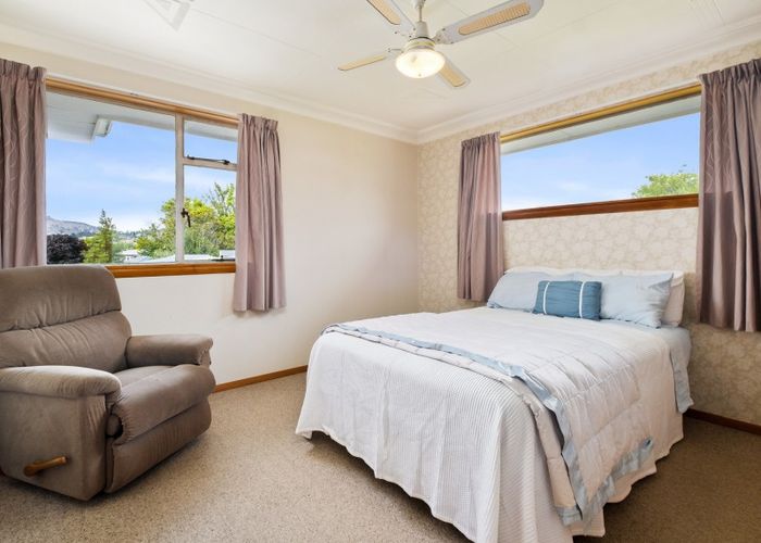  at 32 Royal Terrace, Alexandra, Alexandra