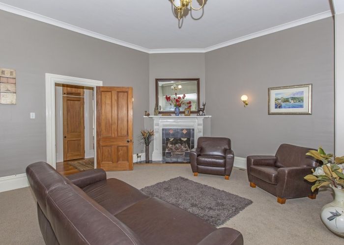 Free property data for 28 Hautana Square, Woburn, Lower Hutt homes.co.nz