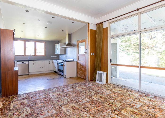  at 15 Harrison Road, Winchester