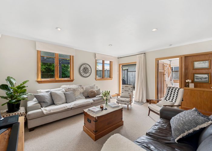  at 13 Brookfield Street, Hamilton East, Hamilton