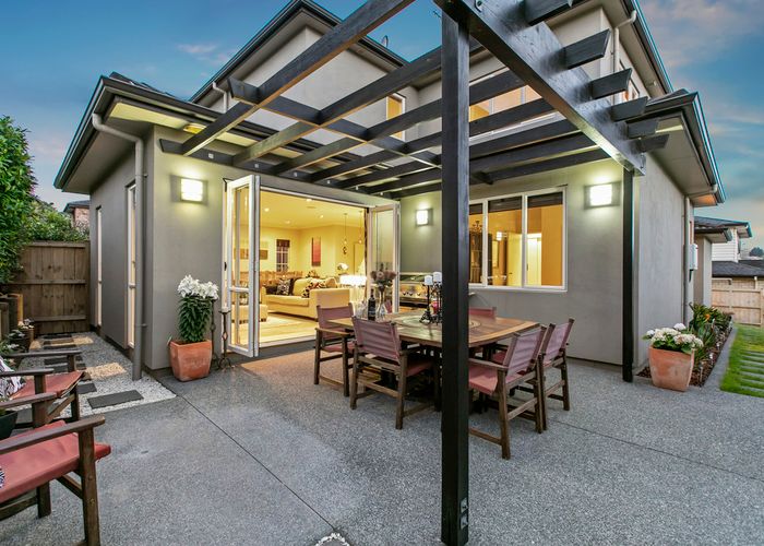  at 4 Mebis Way, Flat Bush, Auckland