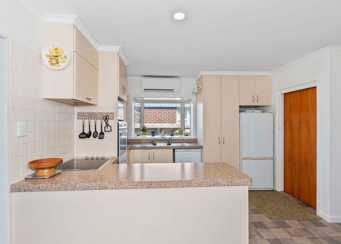  at 27 Glenrowan Avenue, Avondale, Christchurch