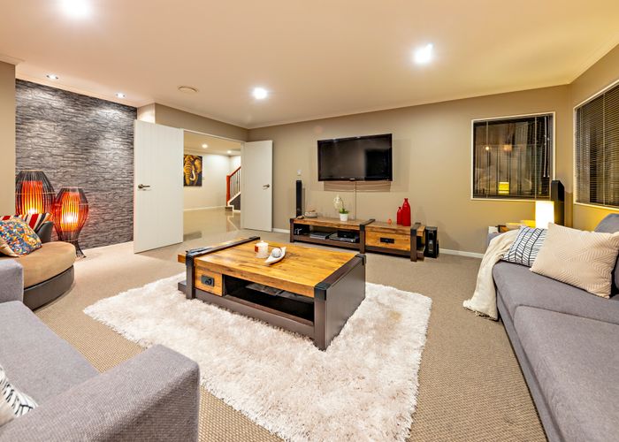  at 12 Lucca Crescent, Flat Bush, Auckland