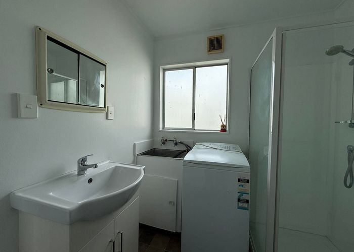  at 5/93 Randwick Crescent, Moera, Lower Hutt, Wellington