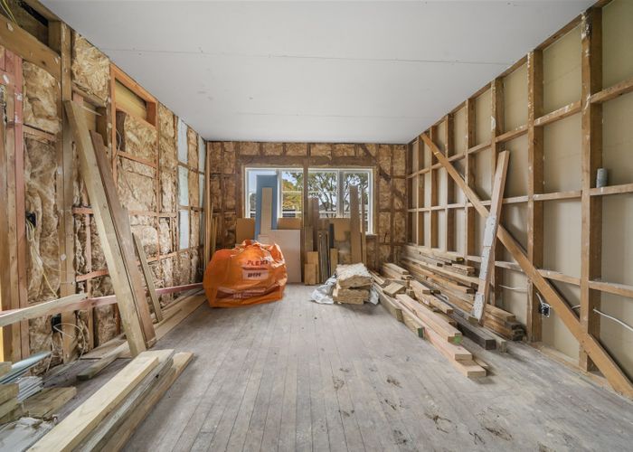  at 10 Coast Road, Wainuiomata, Lower Hutt