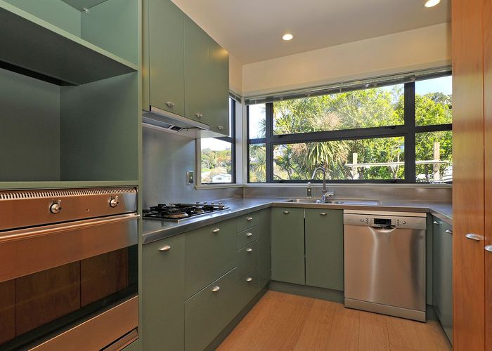  at 5E Raroa Road, Kelburn, Wellington