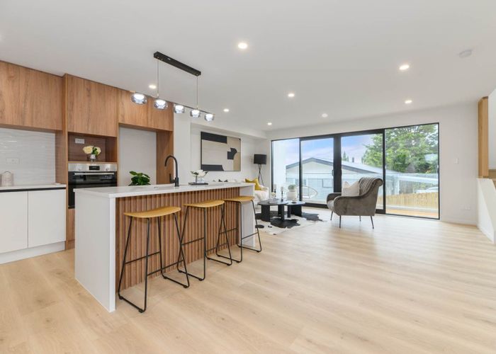  at 93A,B,C,D Bruce Road, Glenfield, North Shore City, Auckland