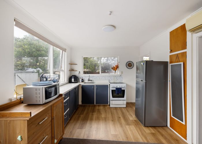  at 2/374B Pages Road, Aranui, Christchurch City, Canterbury