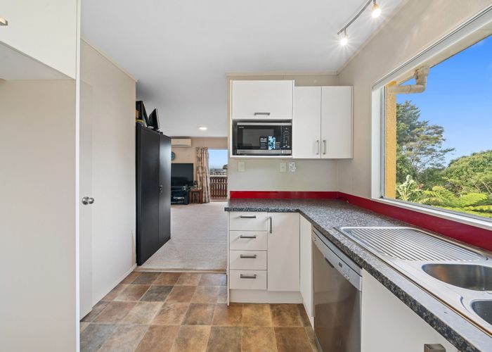  at 2/10 Lyell Court, Clover Park, Manukau City, Auckland