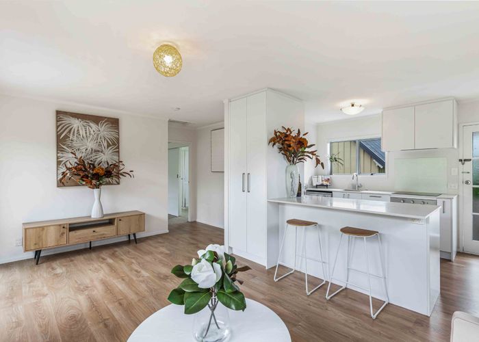  at 3/81 Hutchinson Avenue, New Lynn, Auckland