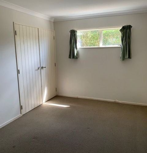  at 2/16A Kauri Glen Road, Northcote, North Shore City, Auckland