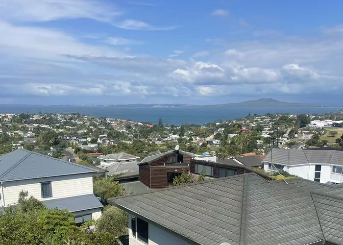  at 1&2/7 Calypso Place, Rothesay Bay, North Shore City, Auckland