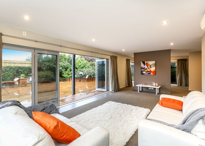  at 7 Willow Place, Whalers Gate, New Plymouth