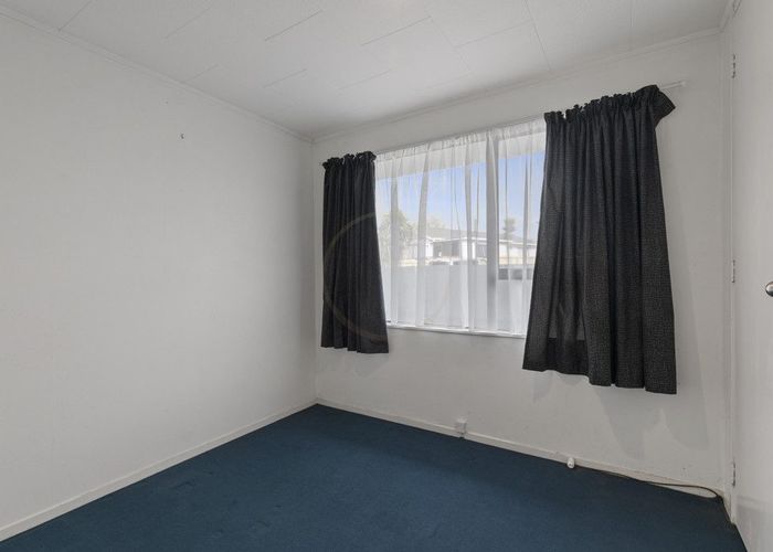  at 18 Justamere Place, Weymouth, Manukau City, Auckland