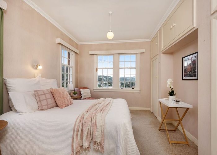  at 67 Mantell Street, Seatoun, Wellington