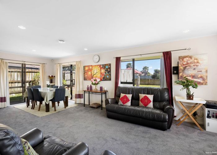  at 1 Glen Osborne Terrace, Flat Bush, Auckland