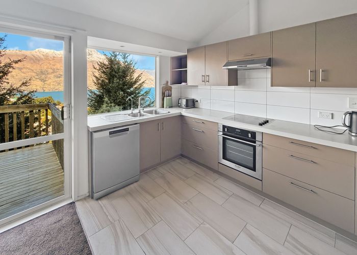  at 2A Bird Place, Fernhill, Queenstown