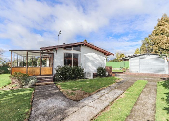 Free property data for 33 Kowhai Street, Inglewood homes.co.nz