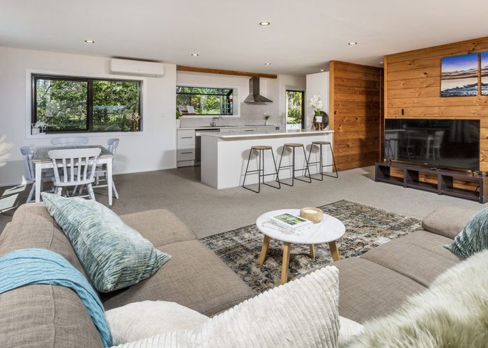 at 108 GLENDHU RD, Bayview, Auckland