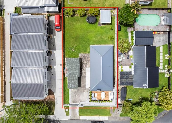  at 11 Ranch Avenue, Beach Haven, Auckland