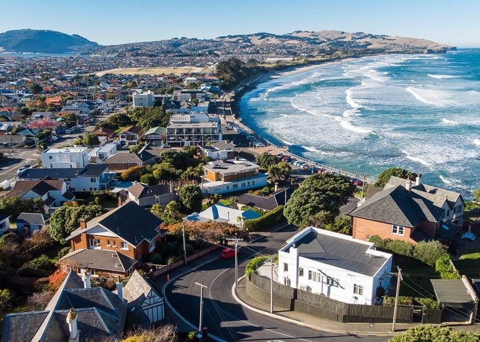  at 19 Cliffs Road, Saint Clair, Dunedin