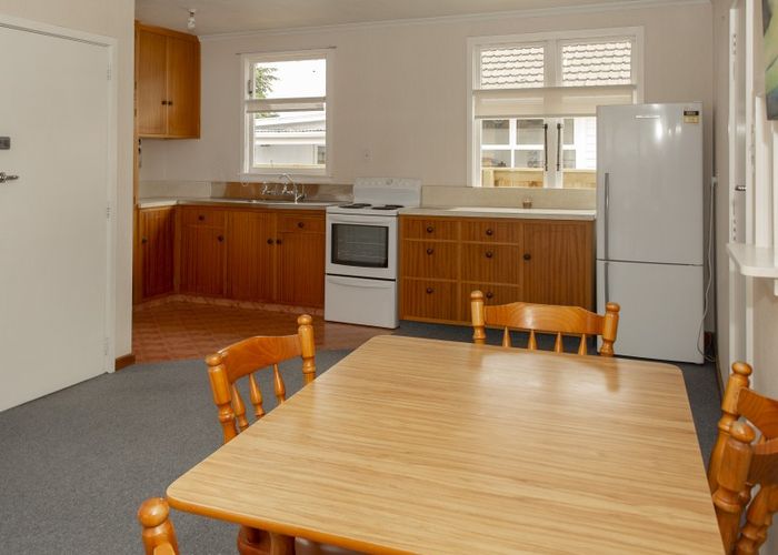  at 8 Windsor Street, Allenton, Ashburton