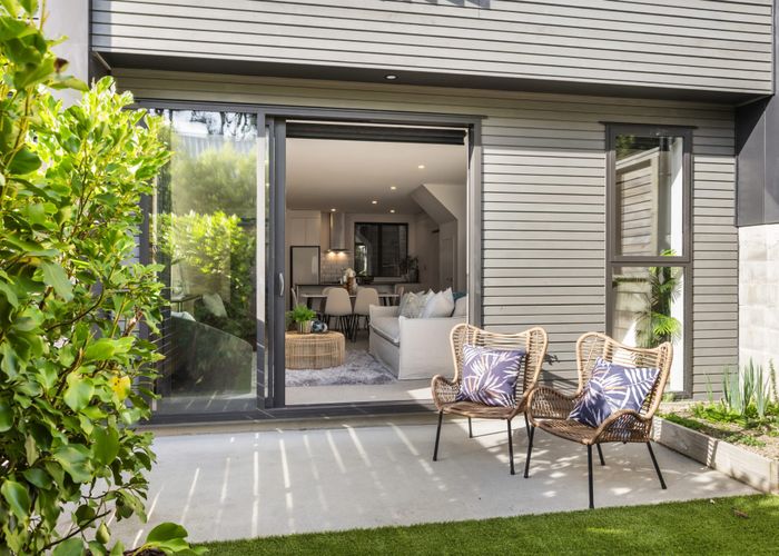  at 15/80 Seatoun Heights Road, Seatoun, Wellington
