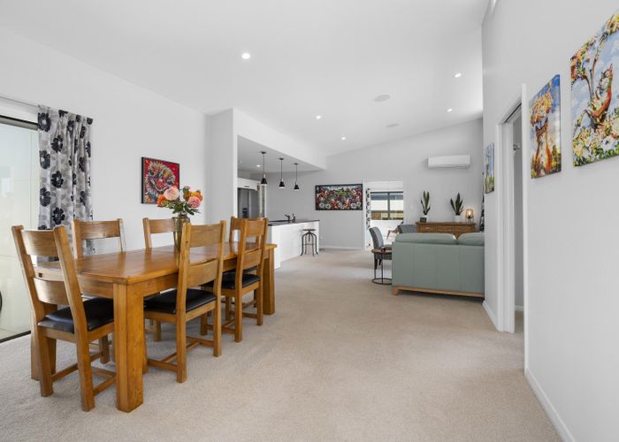  at 1 Holcombrooke Lane, Welcome Bay, Tauranga
