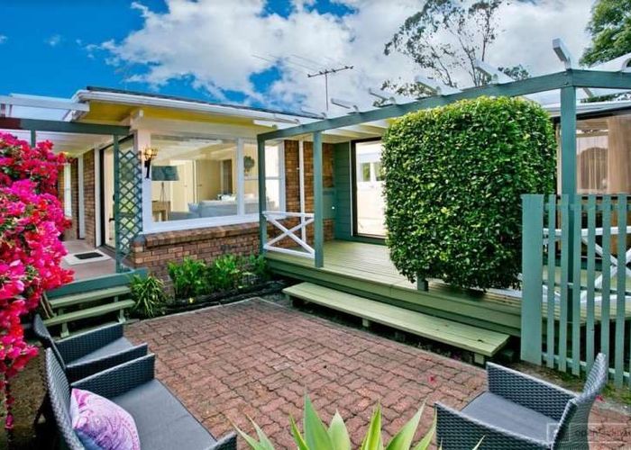  at 1/53 Ayton Drive, Totara Vale, Auckland