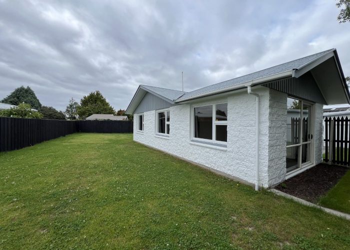  at 5 Shirldale Place, Avonhead, Christchurch