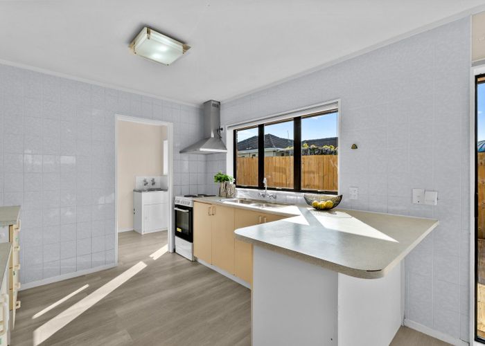  at 2/284 Richardson Road, Mount Roskill, Auckland City, Auckland