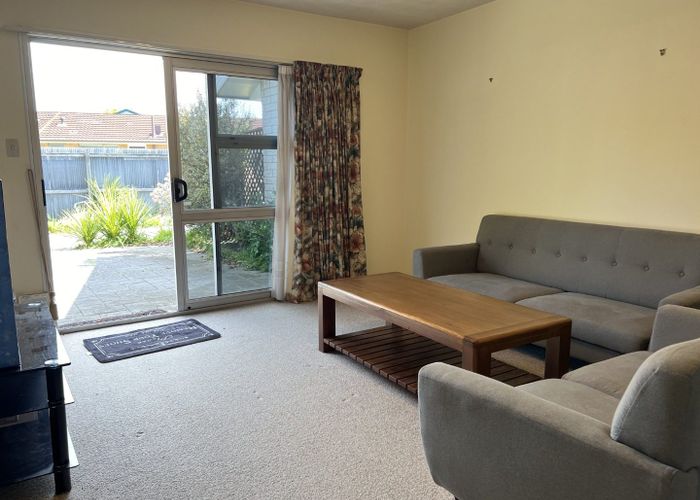  at 2/16 Leslie Street, Upper Riccarton, Christchurch City, Canterbury