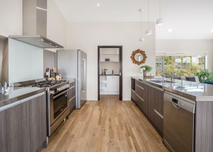  at 20 Madeira Close, Whitby, Porirua