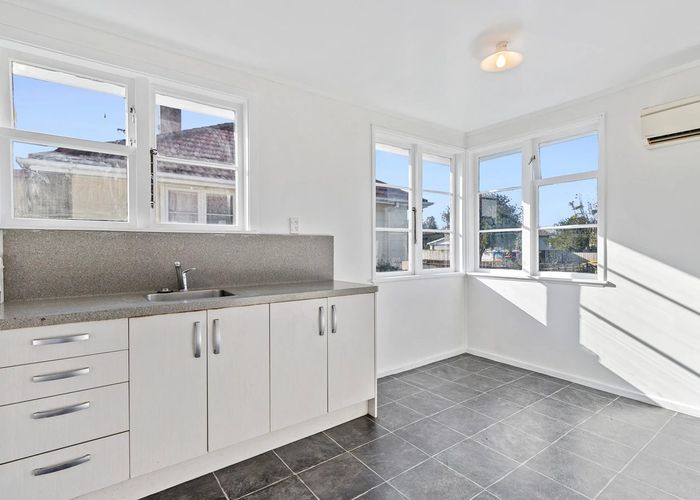  at 35 Paul Crescent, Fairfield, Hamilton, Waikato