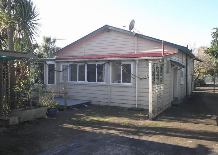  at 81 Taylor Street, Blockhouse Bay, Auckland City, Auckland
