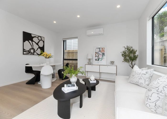  at 86D Harrington Road, Henderson, Waitakere City, Auckland