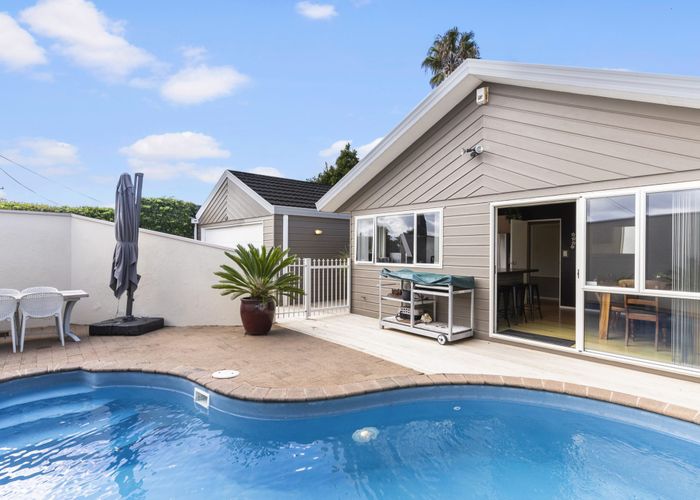 Recently sold 82 Arran Road, Browns Bay, Auckland homes.co.nz