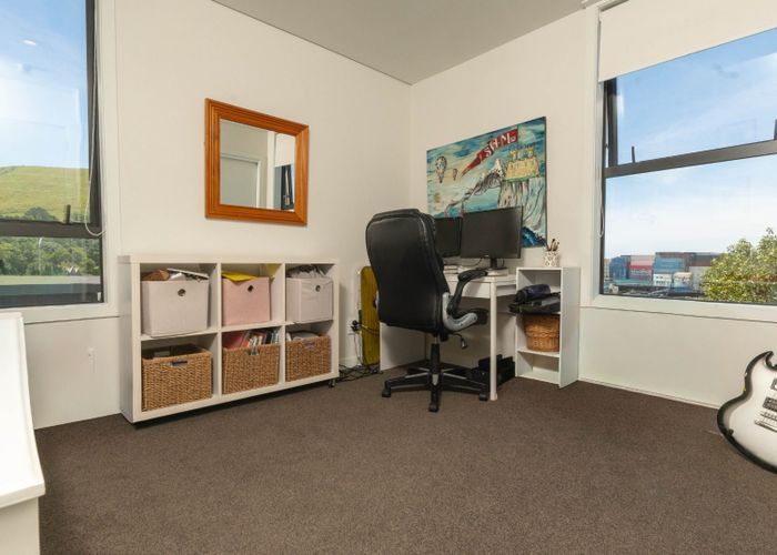  at 402/82 Jellicoe Road, Panmure, Auckland City, Auckland