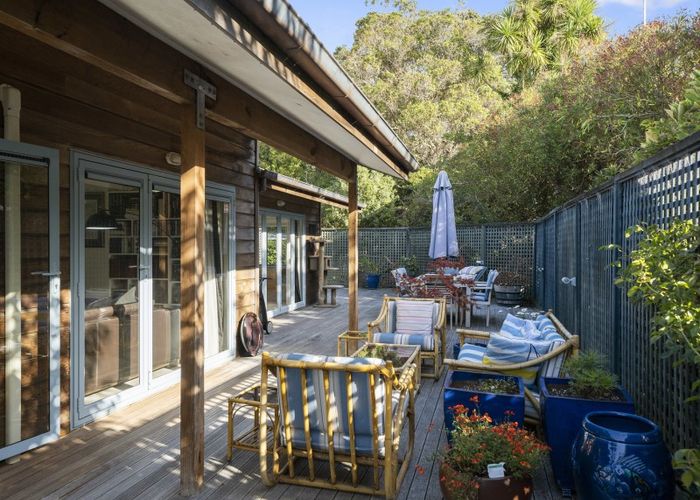  at 82 Te Moana Road, Waikanae Beach, Waikanae