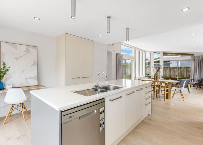  at 14 Tea Tree Lane, Woodridge, Wellington, Wellington