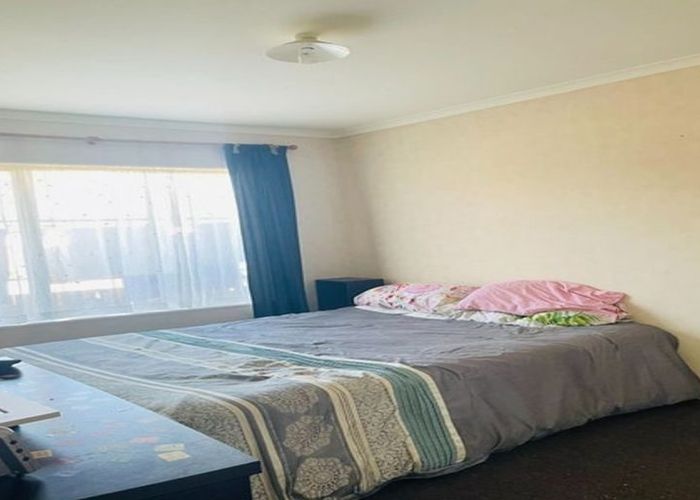  at 62 Sandwick Drive, Weymouth, Manukau City, Auckland