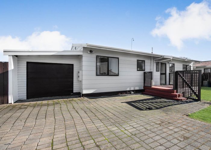  at 2/10 Trevor Hosken Drive, Wiri, Auckland