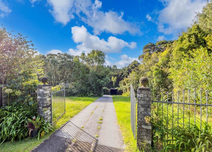  at 18,20 & 21 Paris Place, Birkenhead, North Shore City, Auckland