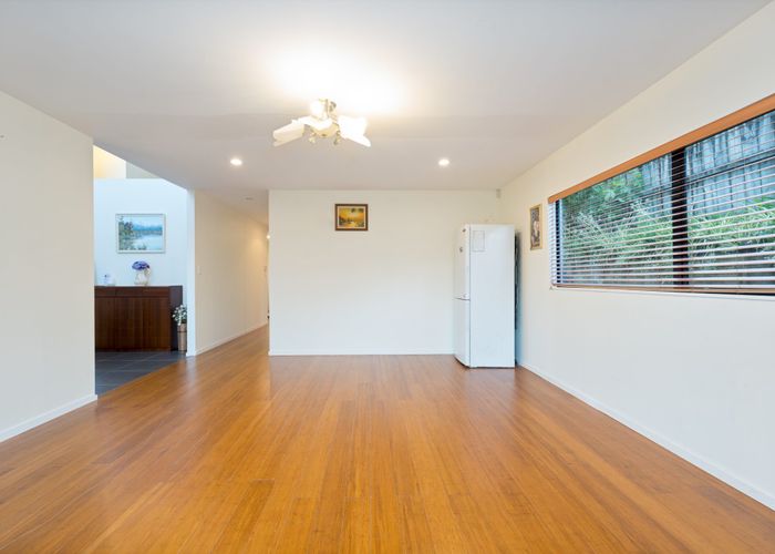 at 37 Virginia Street, Henderson, Waitakere City, Auckland