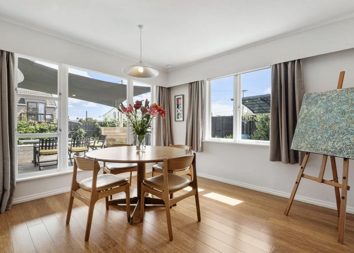  at 286A Rangatira Road, Beach Haven, Auckland