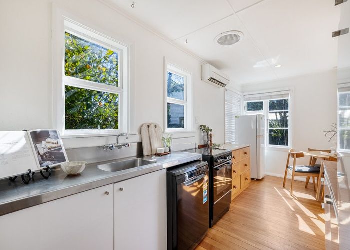  at 16 Balgay Street, Upper Riccarton, Christchurch City, Canterbury